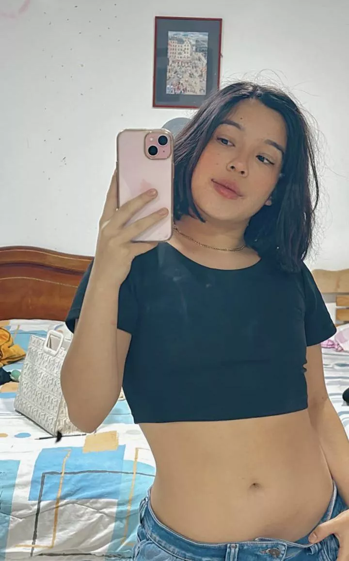 Does anyone have any strong opinions about crop tops? love them? hate them? posted by Solid_Atmosphere_347