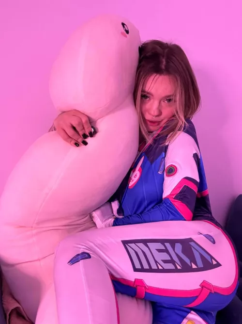 D.va is ready to play [F] by PrettyGirlHotness