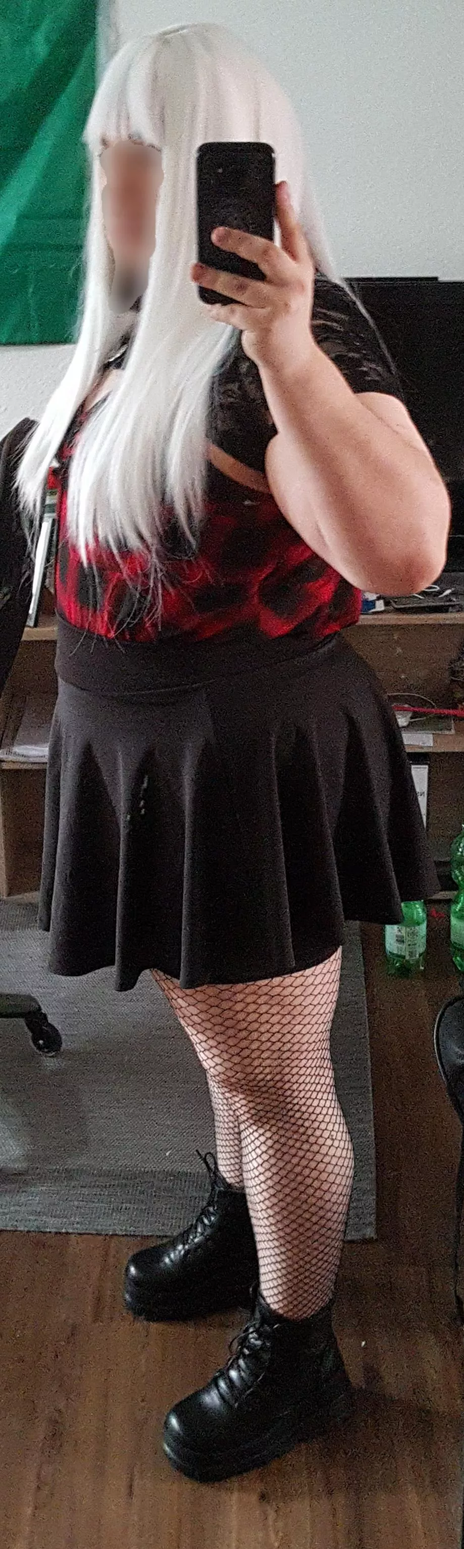 First time posting here, please be kind! 😅 posted by Maleficent-Tear-6575