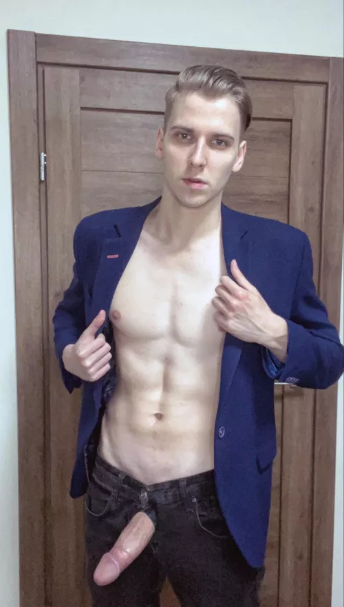 free nudes to everyone in the comments 💕😈😘 by TeasingLion