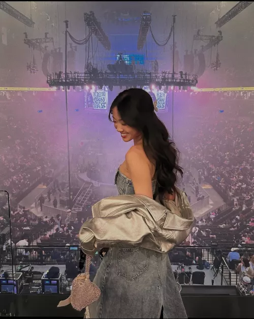 Girl by olive_oil_twist