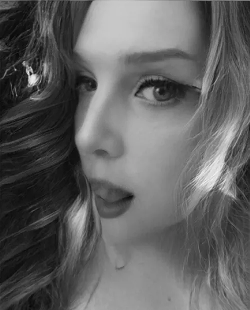 Good morning all you beautiful by Magnus_Von_Uhlmann