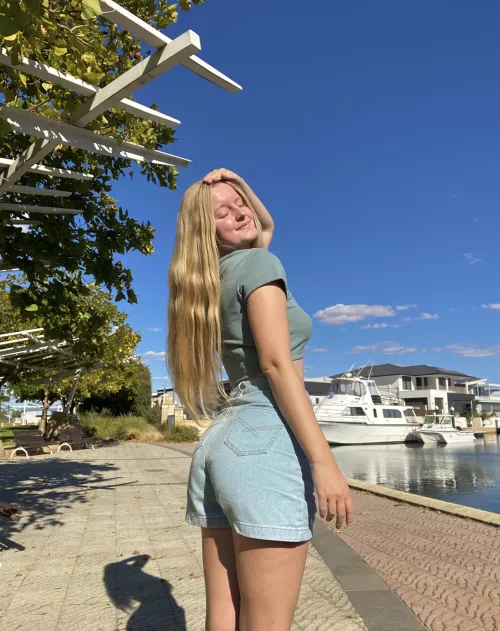 Got my gorgeous locks in the sunshine today 💗 draping down like rapunzel hair by lucysteele1