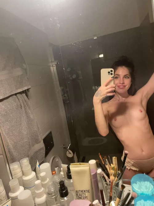 Hellooooo🙃🤍 by jennys_passion