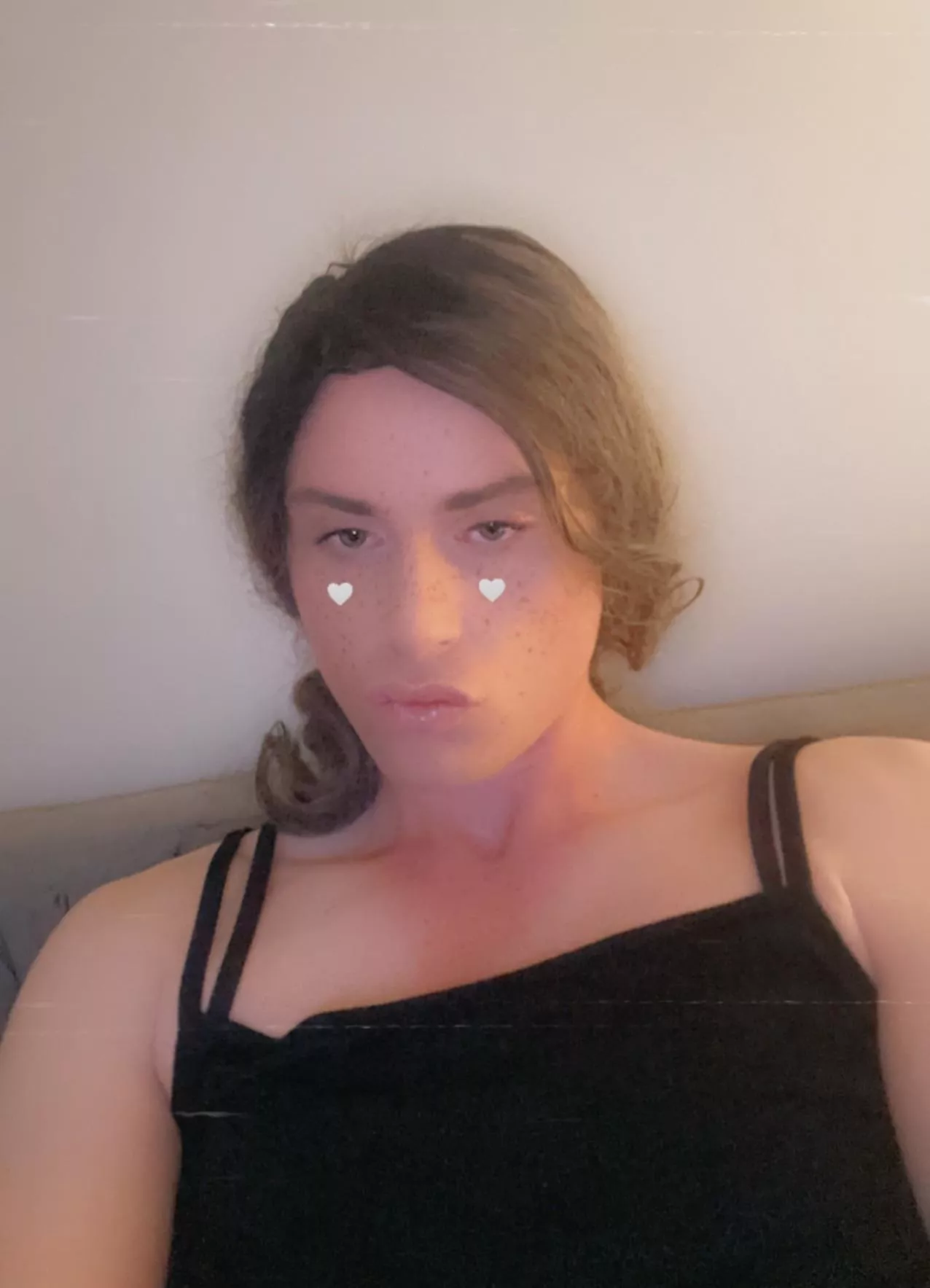 Heyy there 🤍 posted by Femboy_Chloe_