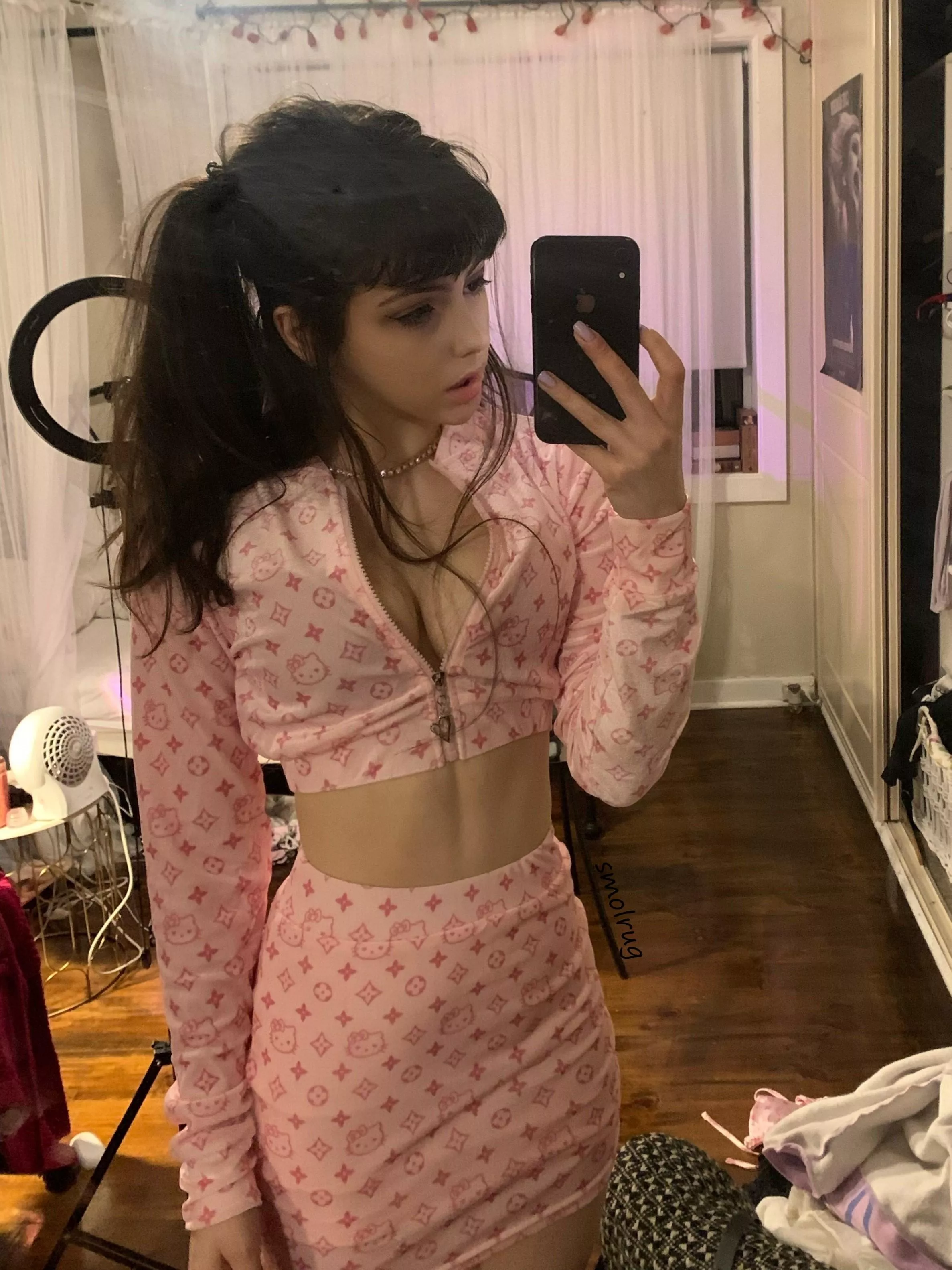 horni in my room waiting for u x posted by smolrug