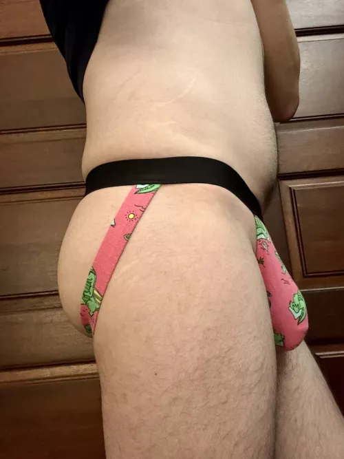 How’s the side view?  by Pornaltac