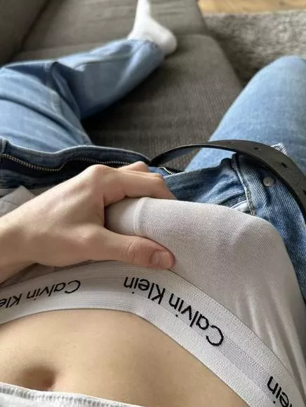 in the airport and you see me what are you doing? m18 posted by Sensitive_Airline_63