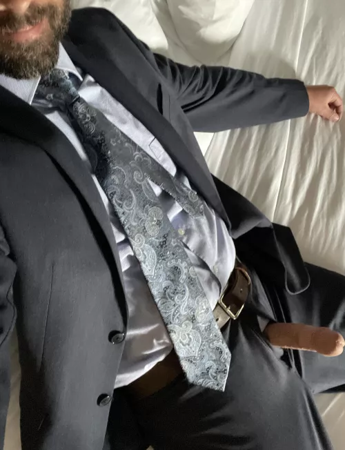 Last pic didn’t show enough of my beard hopefully this works! by rrsunguy