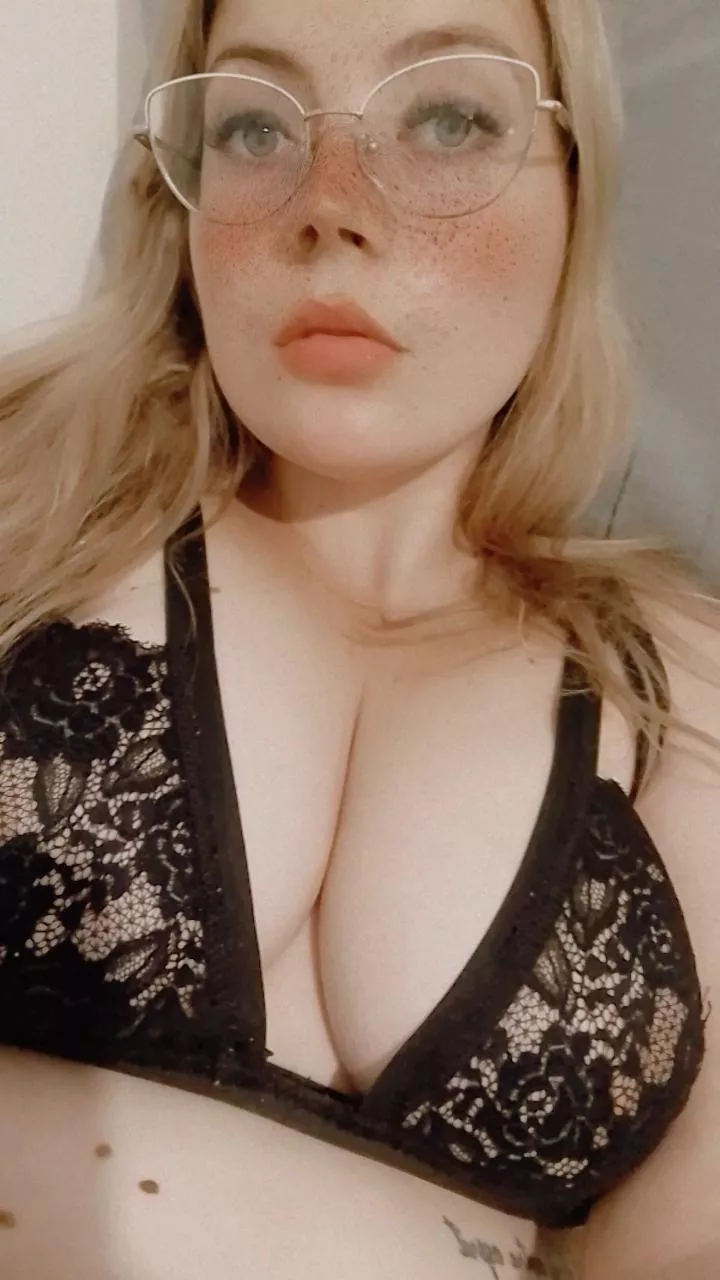 Lets have some fun babe posted by Markluvip