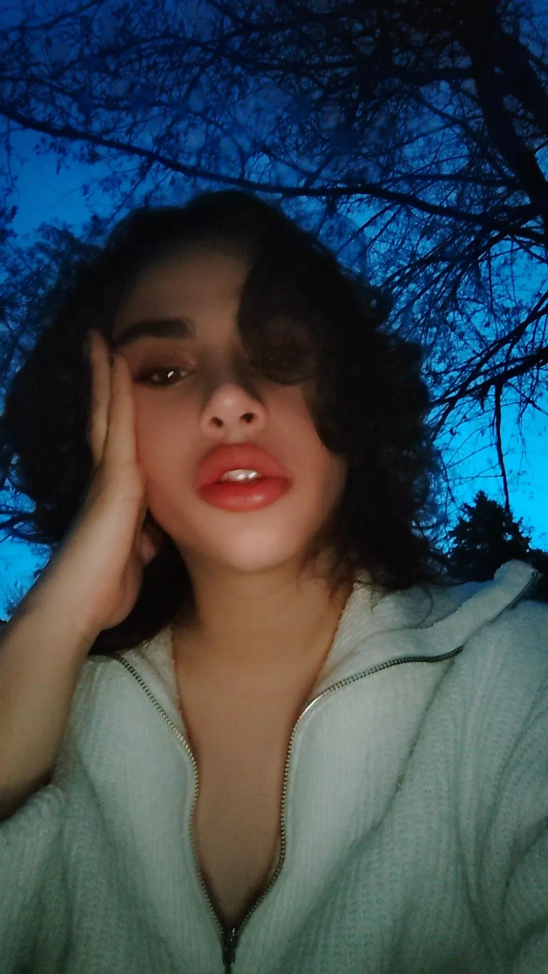 Looking lonely 🦗🦗 posted by Arithebaddiie