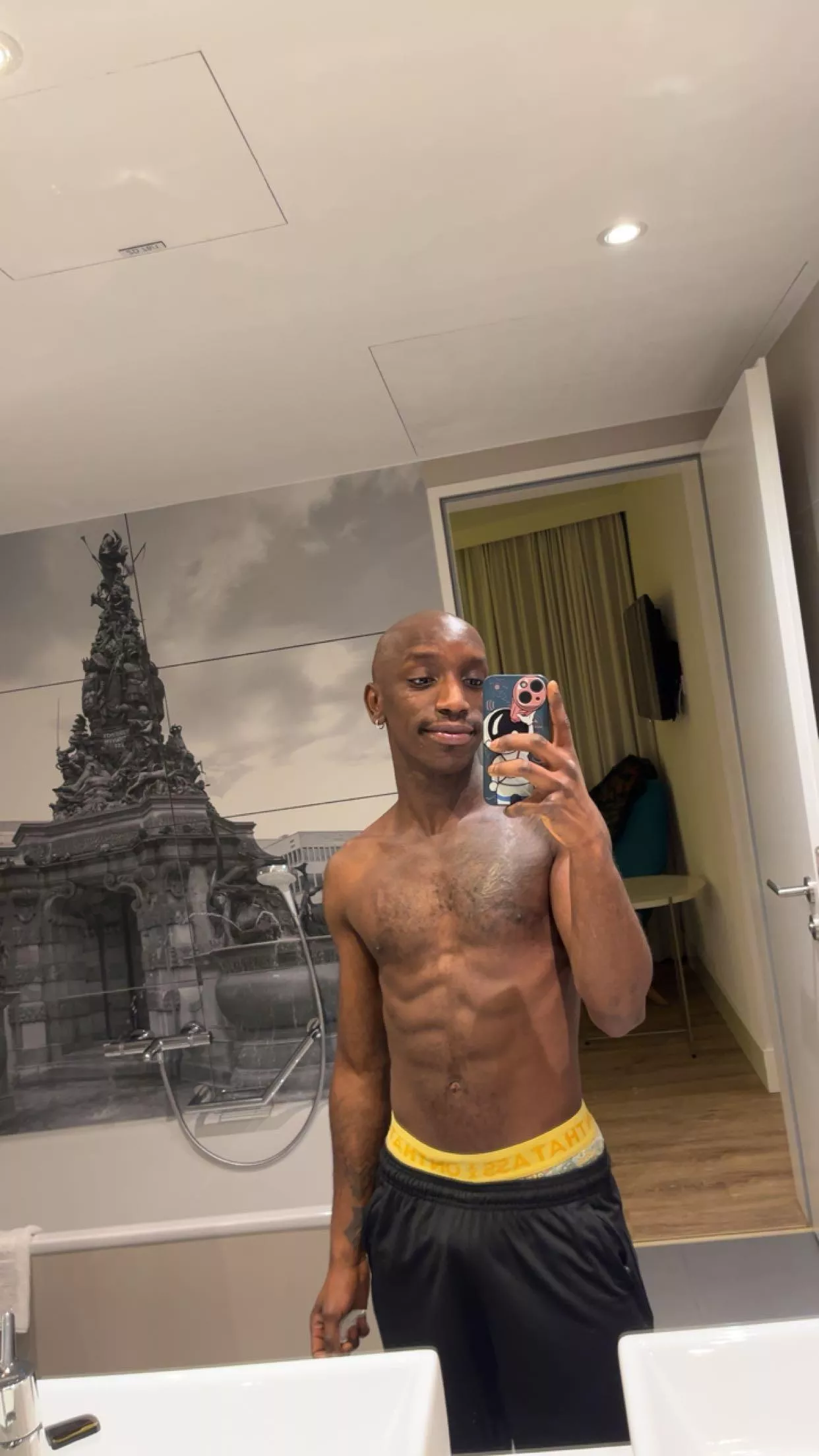 Mirror mirror🪞… posted by FuzzyConference5847