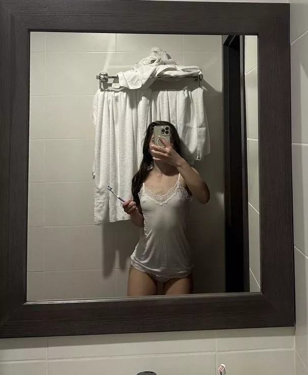 Mirror reveals all posted by Loose_Studio150