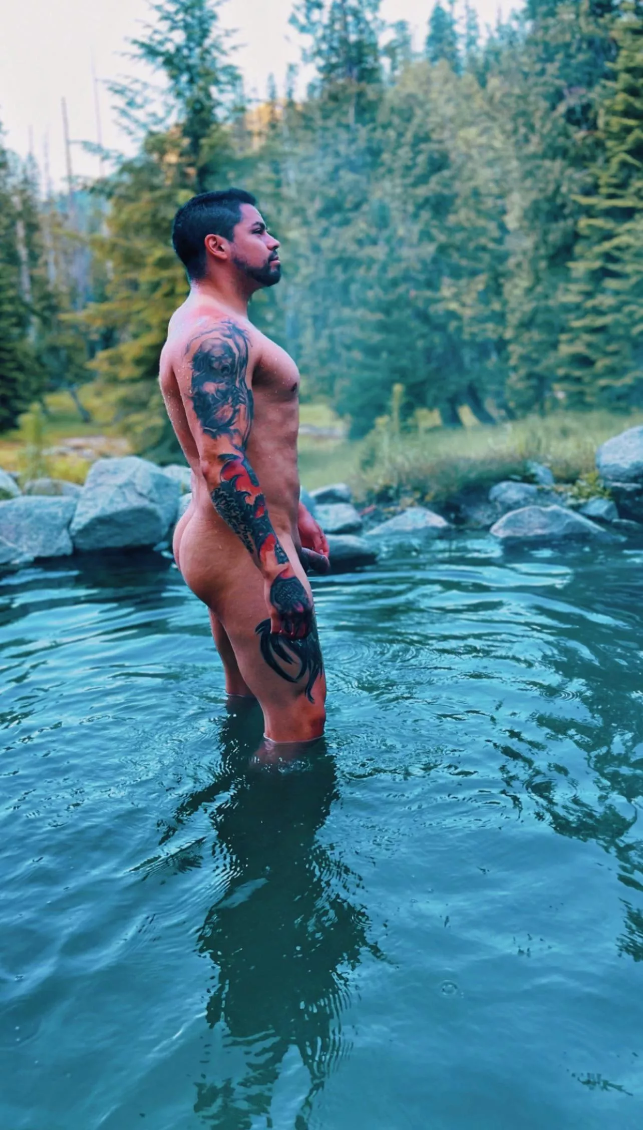 Natures hot tub ♨️ posted by wyldboyy