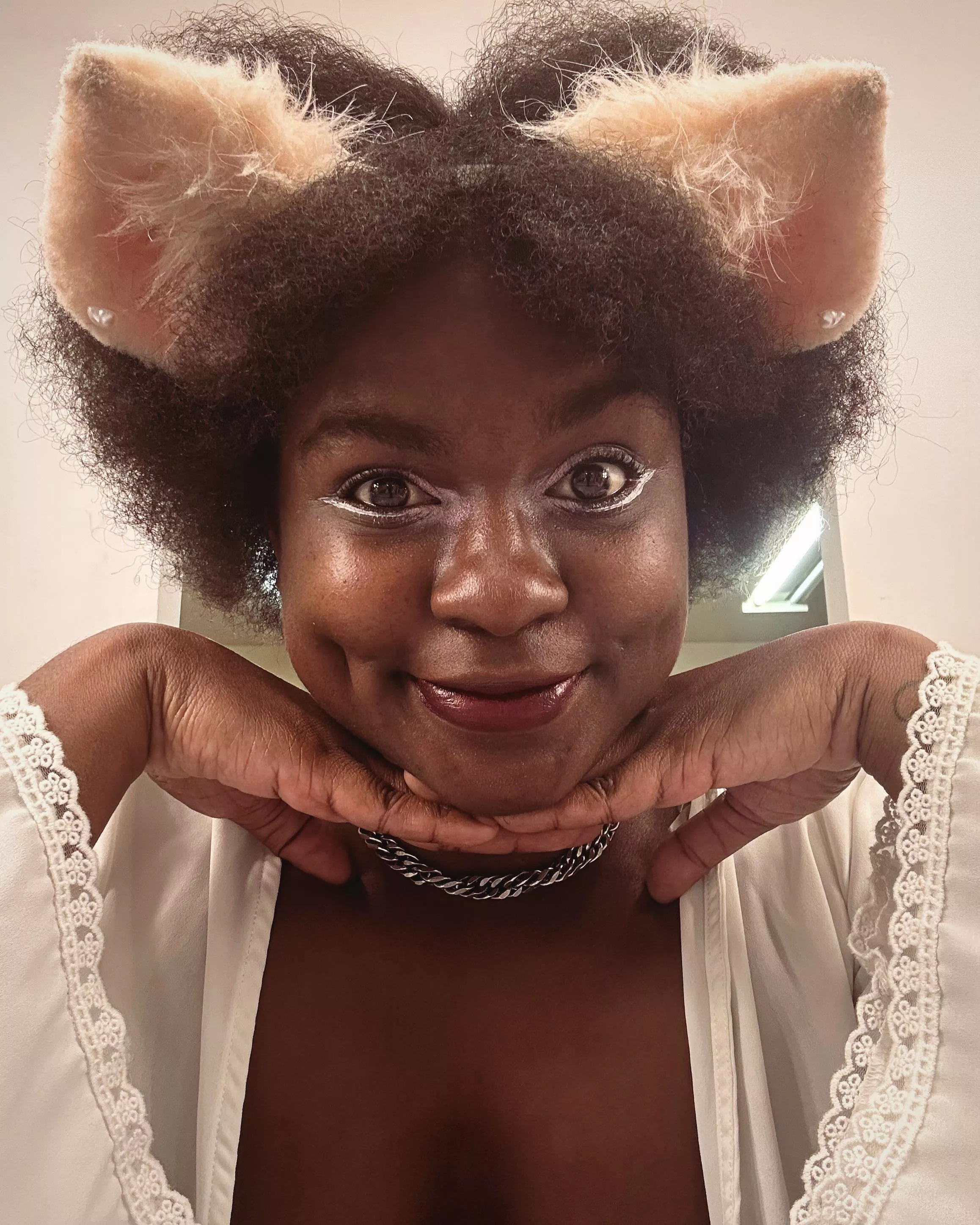 Piggy Princess OC posted by ErinPiglet