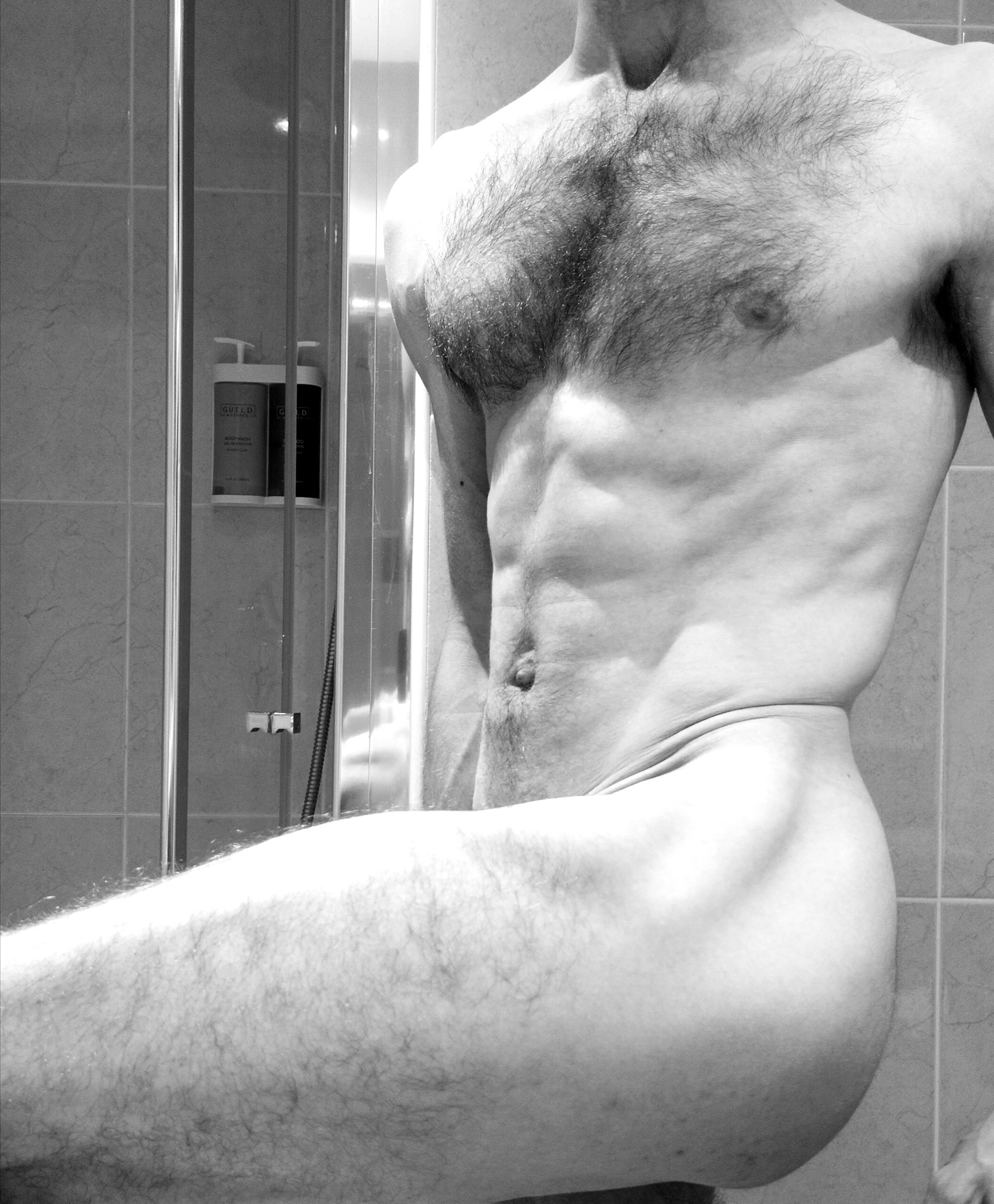 Side V(iew), anyone? posted by TopDare321