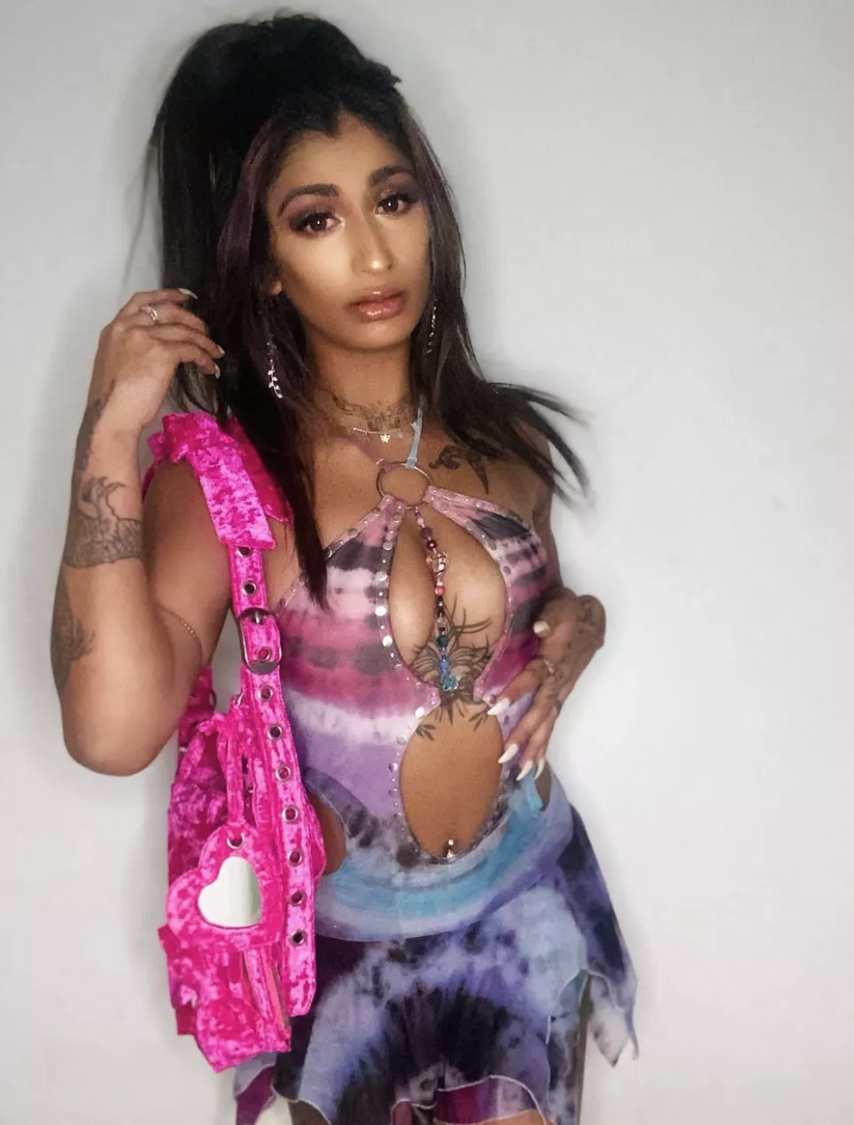 Wanna neighbor like me.. ps. i fuck my neighbors posted by sobeautiful_x