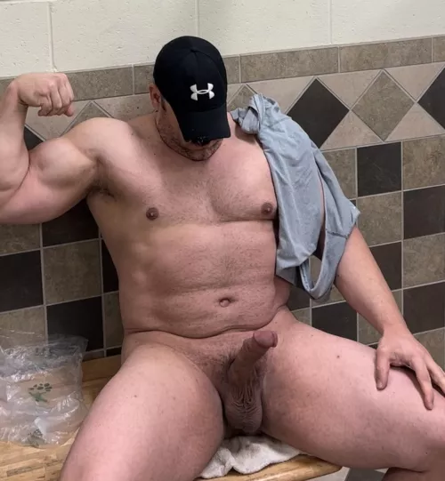 What’s the first thing you noticed? by MrBigDaddyBuff