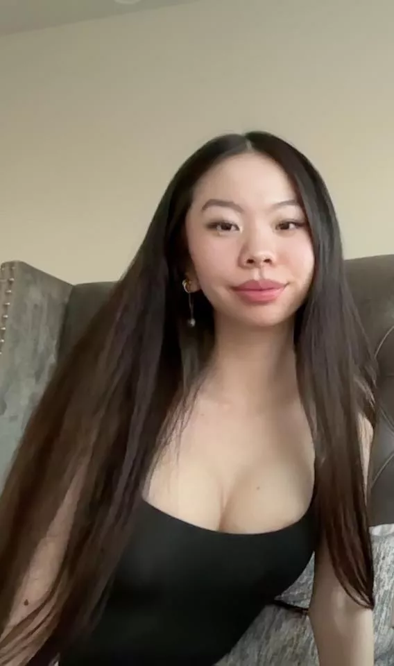 who is she? posted by SeaManufacturer307