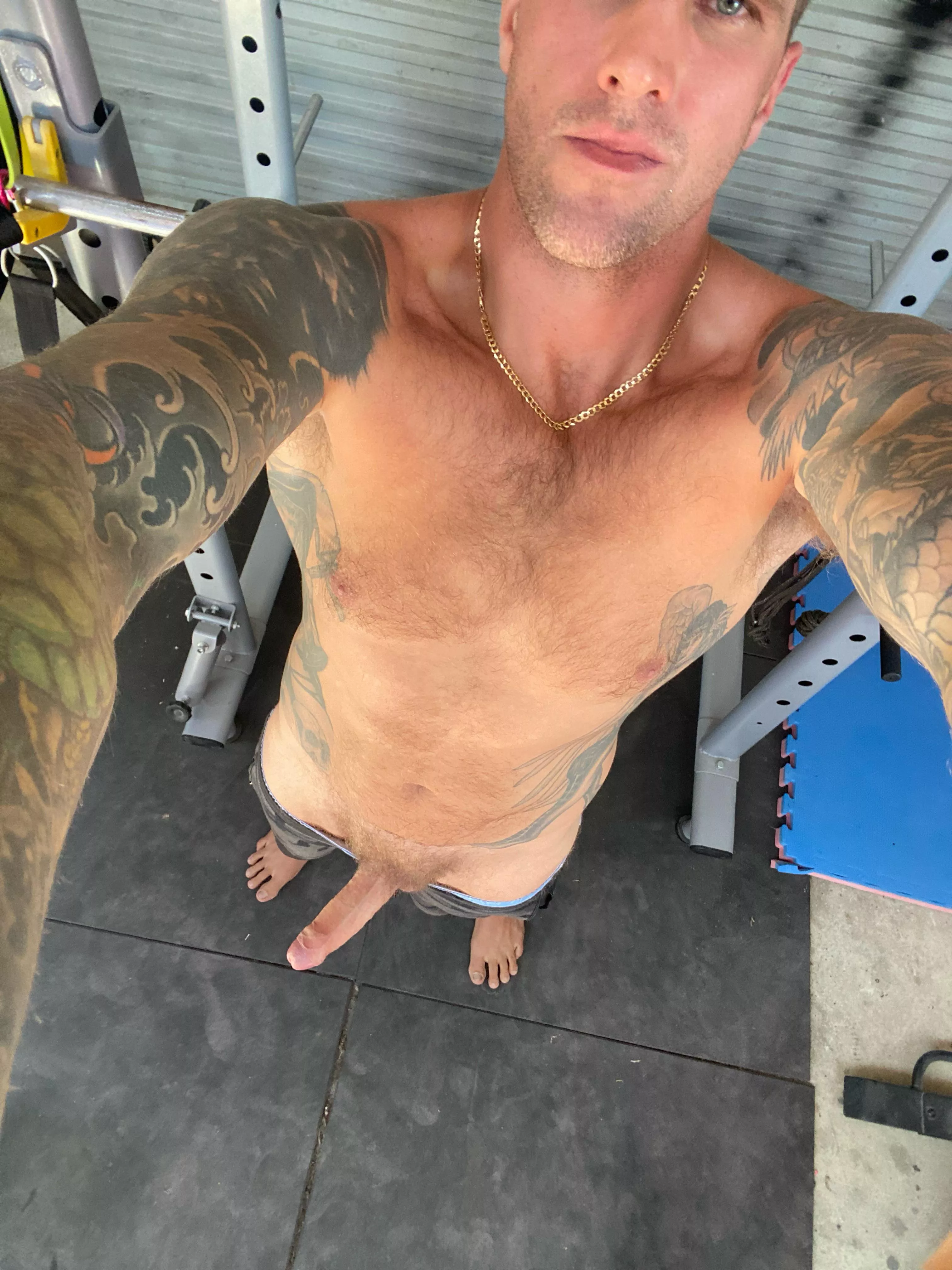 6’5” tall kiwi dad needing some fun (36) posted by tumekemybro