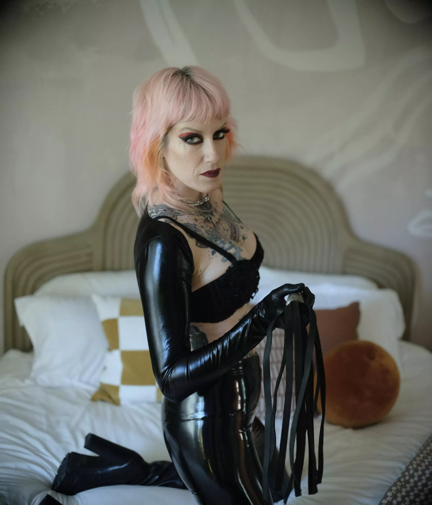 Black shiny fit check posted by vegaluster