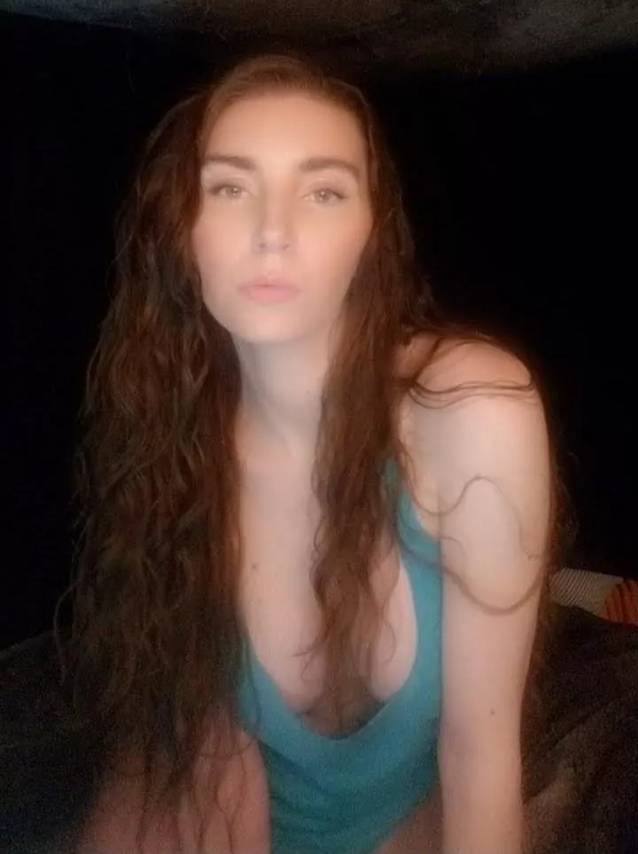 Does this shirt look good with my long hair? posted by PeachyyJ14