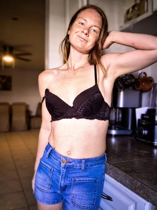 Freckle forecast high chance of flirtation by Redlilyrose