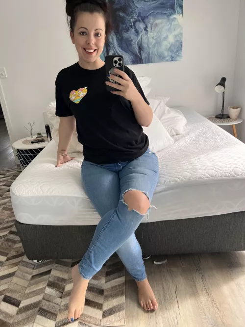 I taste good, want to try it out? by cornutarofun