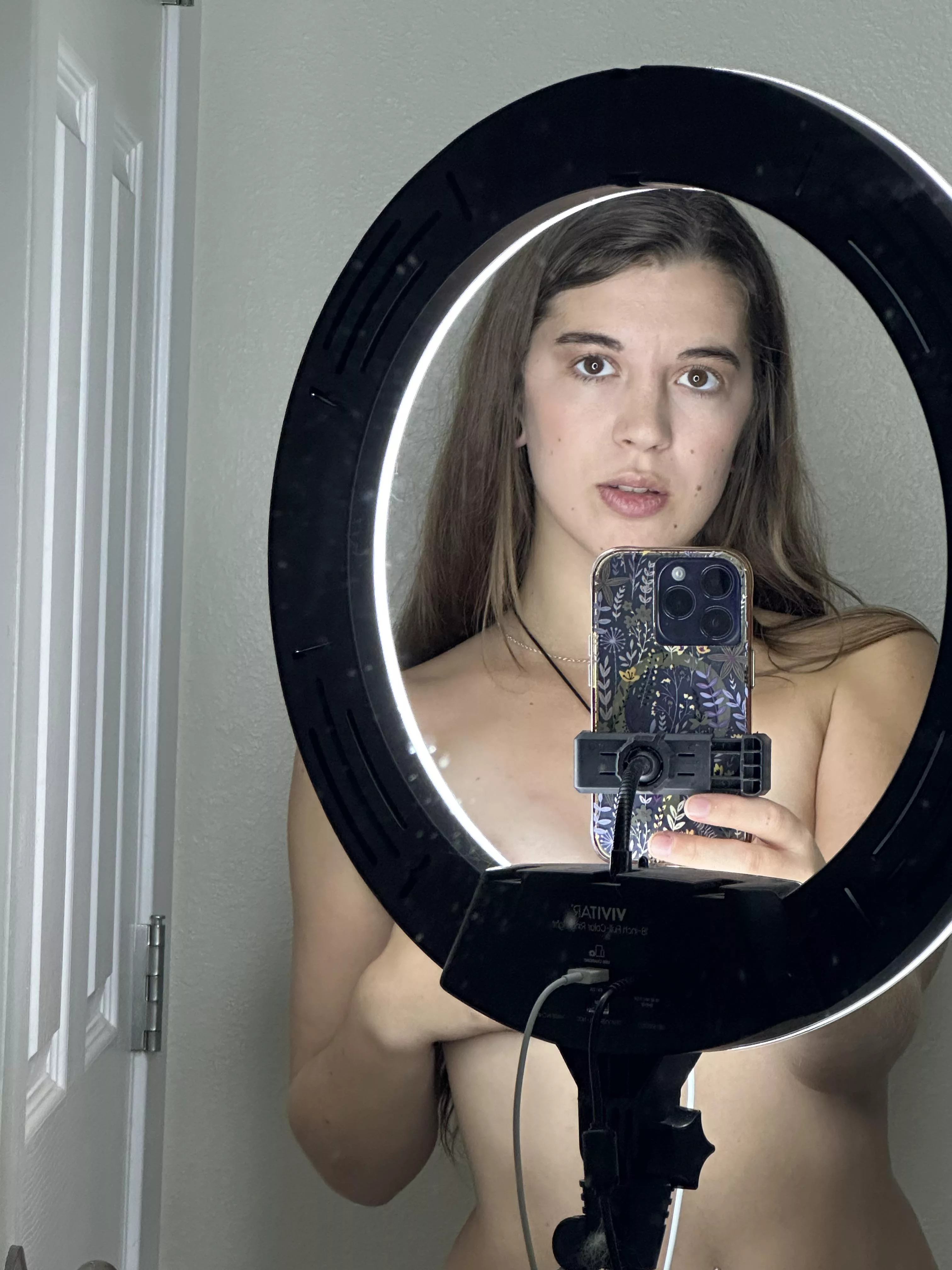 I’d look better with my hair in your hands 🤭 posted by -Rae_Rose-