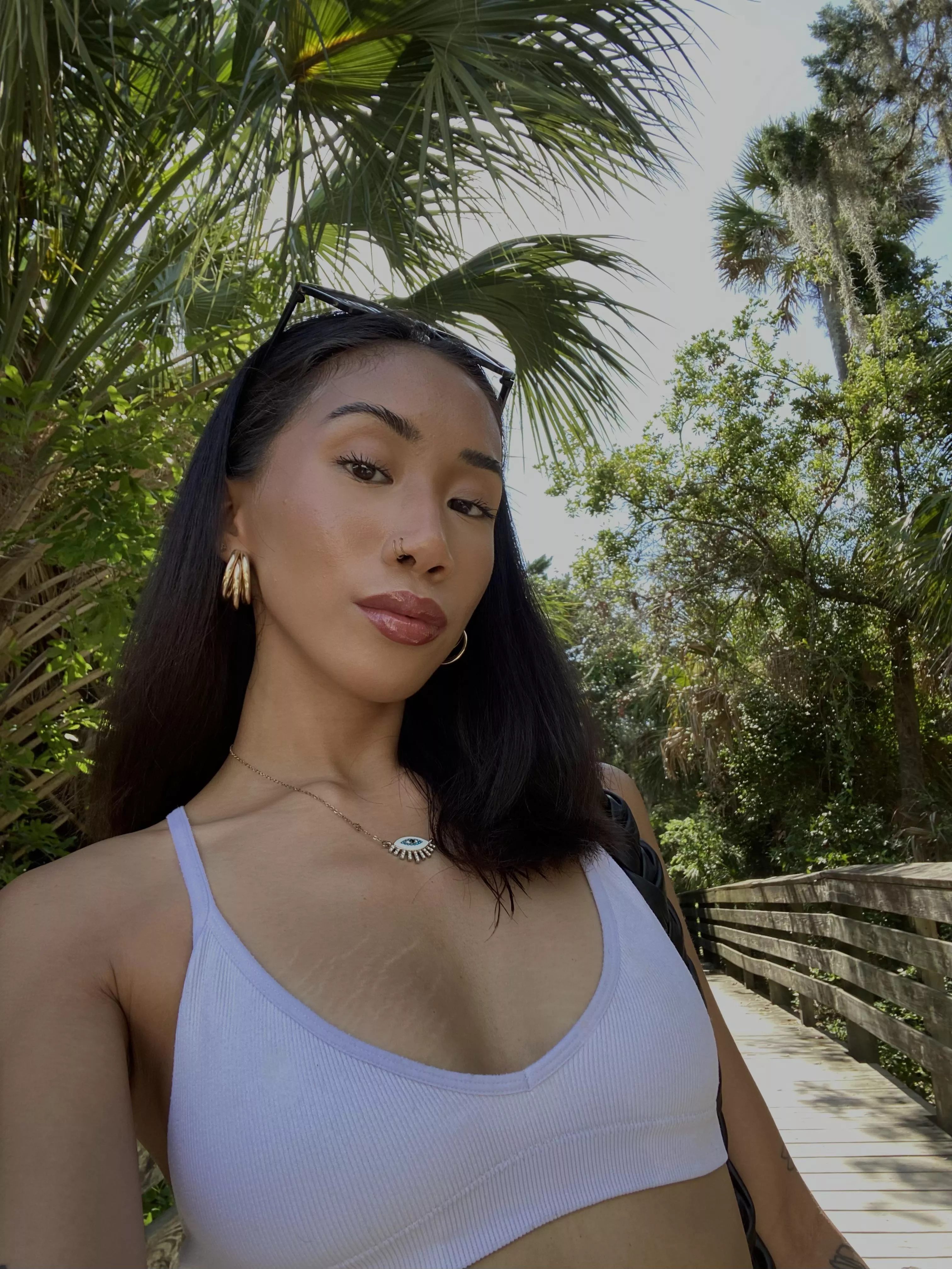 if you had to choose, would you cum in my mouth or on my face?  posted by yourbabyluvvv