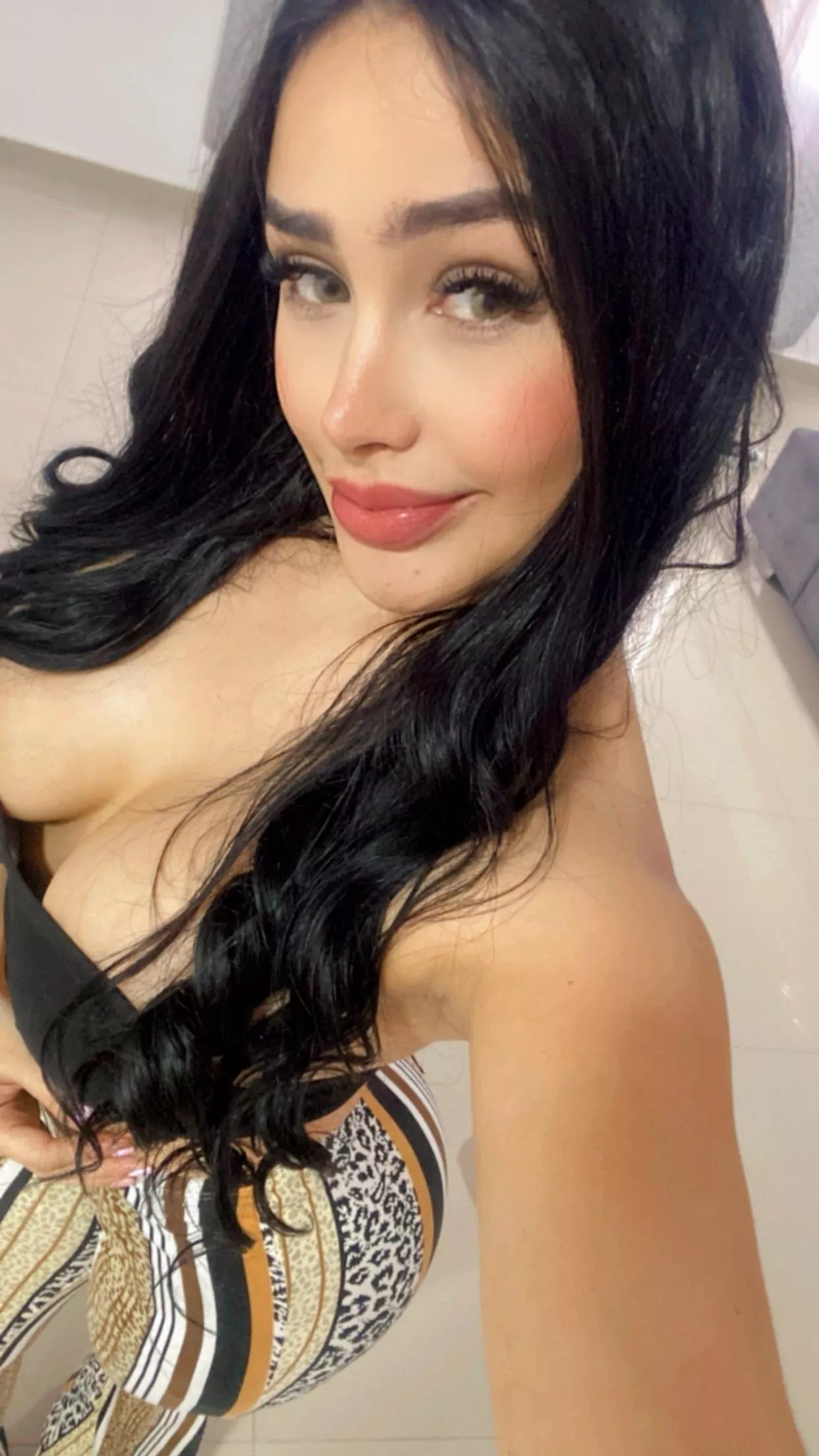 IUTR selfieeeeeeeeee, i hope you like it ! Have a nice day 😊 posted by Serious-Dance