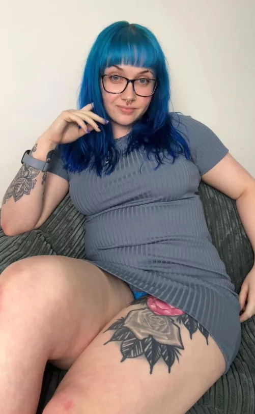 just chilling on my beanbag 💙 by AndieHart98