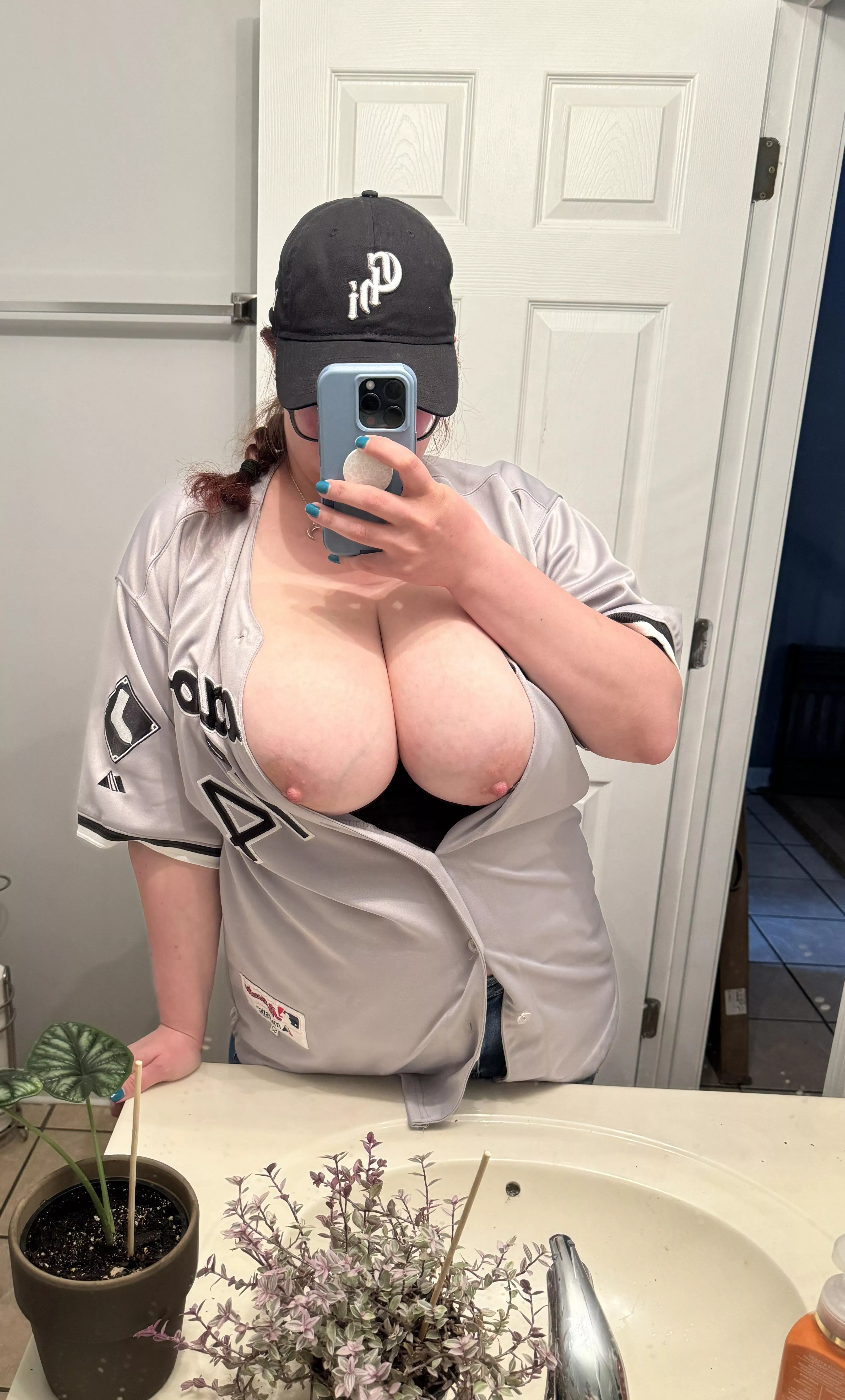 Maybe if I flashed them, they’d win a game posted by Khloe_Kie