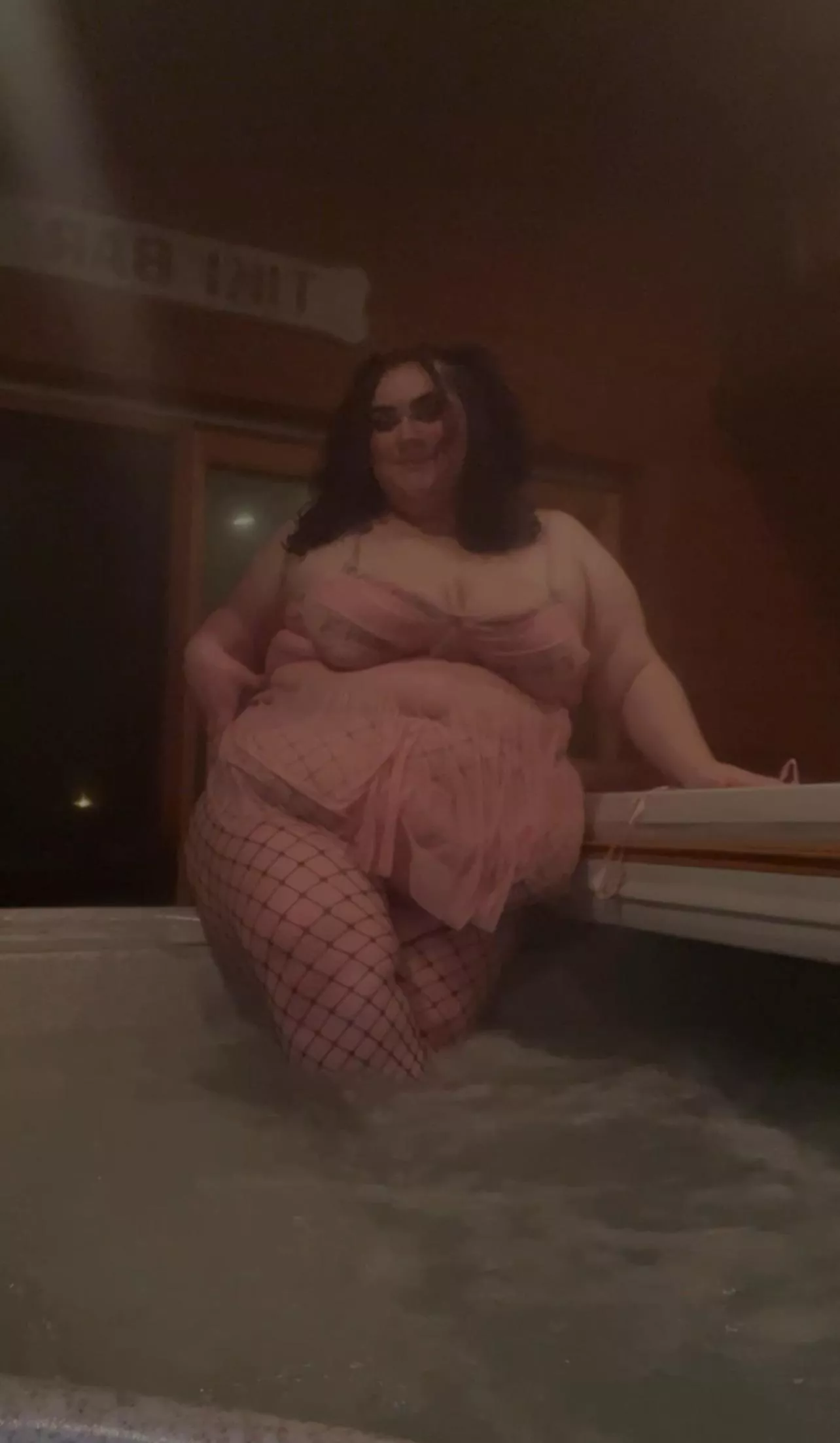 sad feed me a meal🥺🥺 22 F posted by Abject-Mall-6700