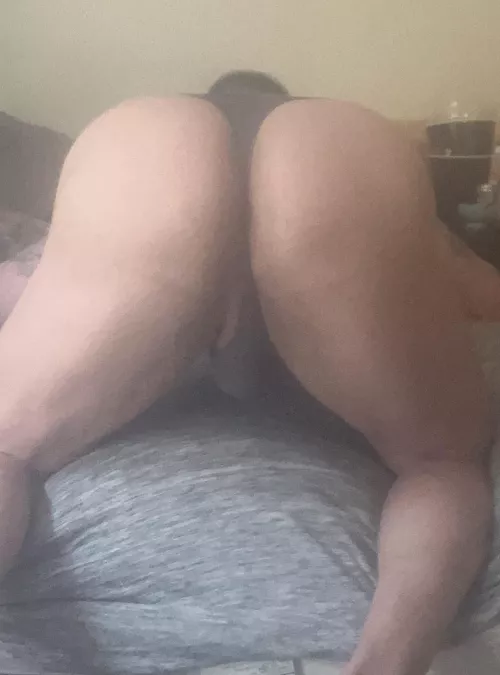 Swallowing it whole by openframeinthe10th