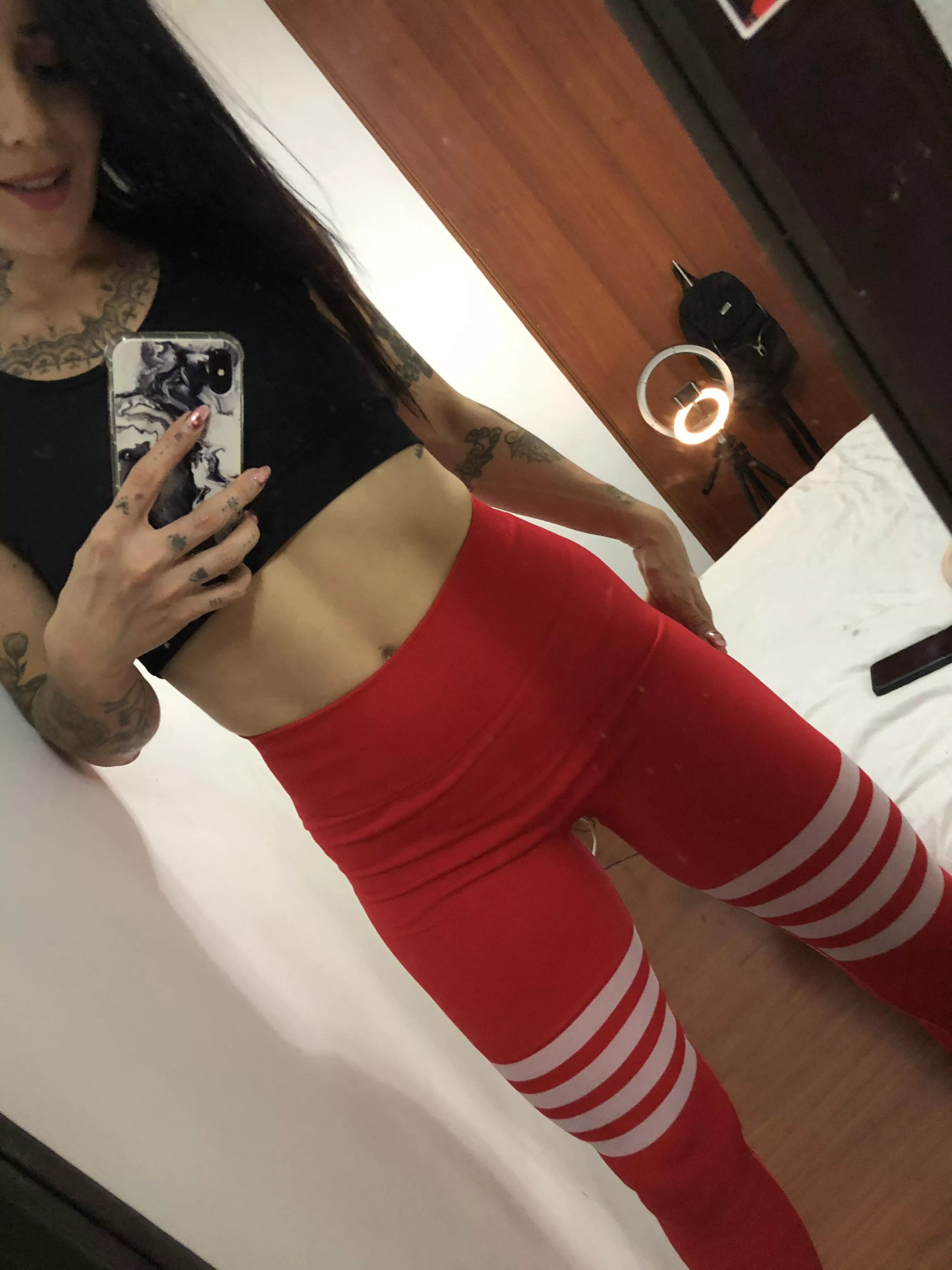 These legs want to embrace u posted by Eva_Belle