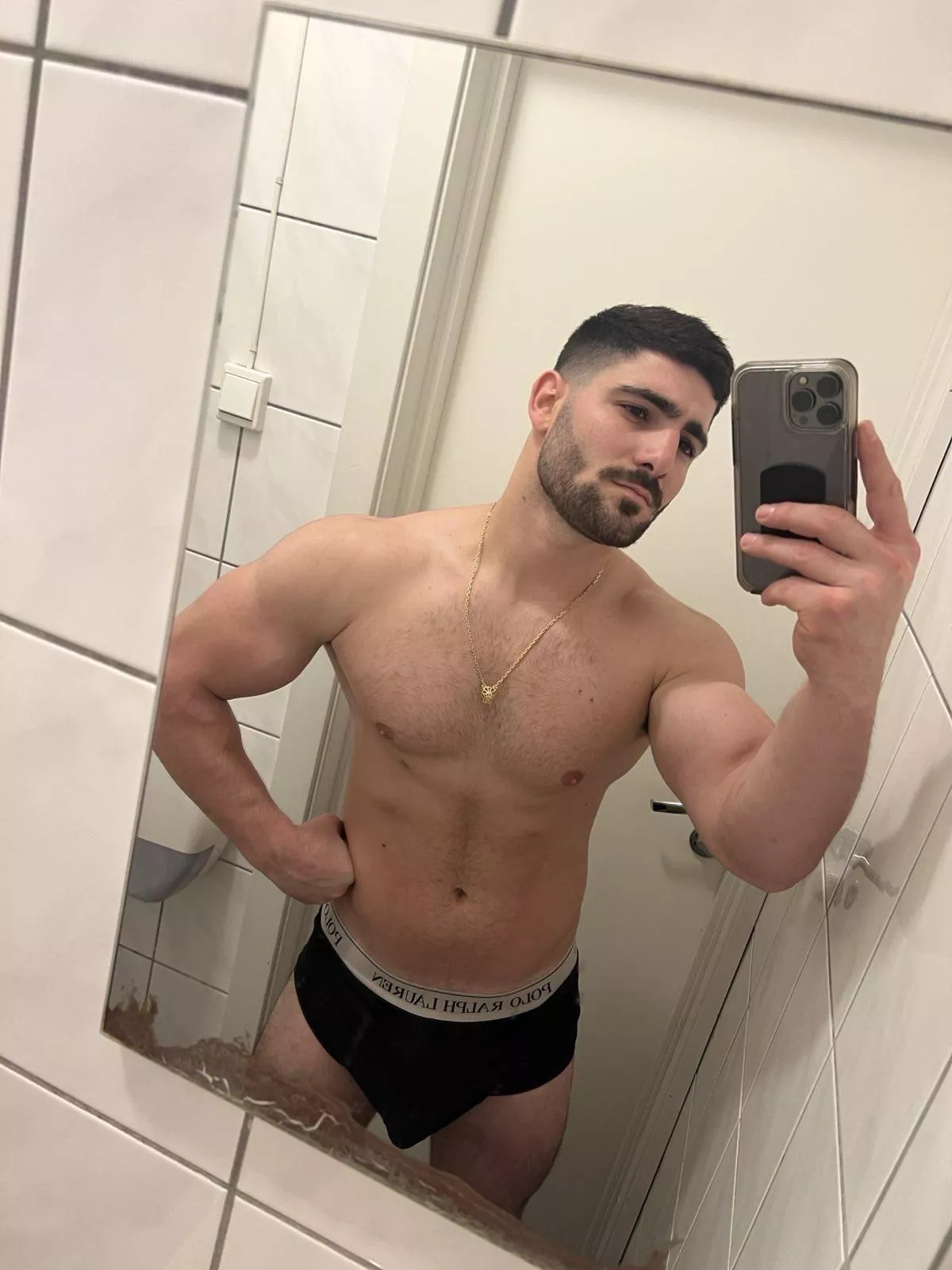 Who doesn’t like some Ralphs’s posted by thebicepsking