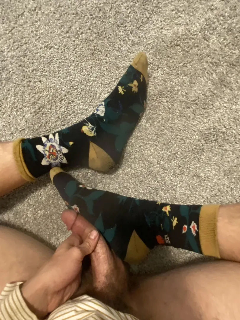 Who wants my dirty socks🤤 posted by Busy-Ad-7856