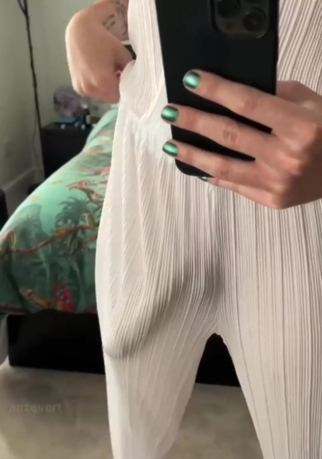 Big Bulge  posted by LoserSpain