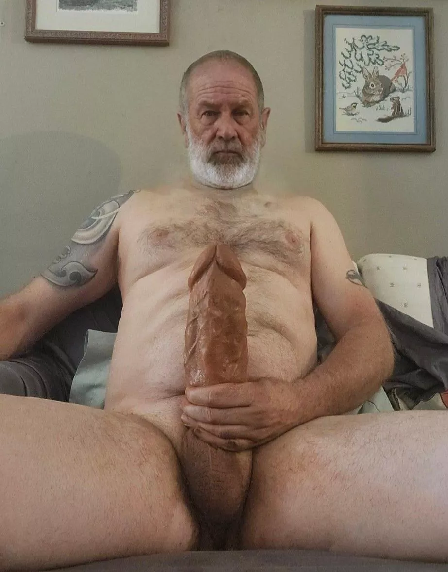 Bounce on my meaty cock! posted by hungoldgrandpa78