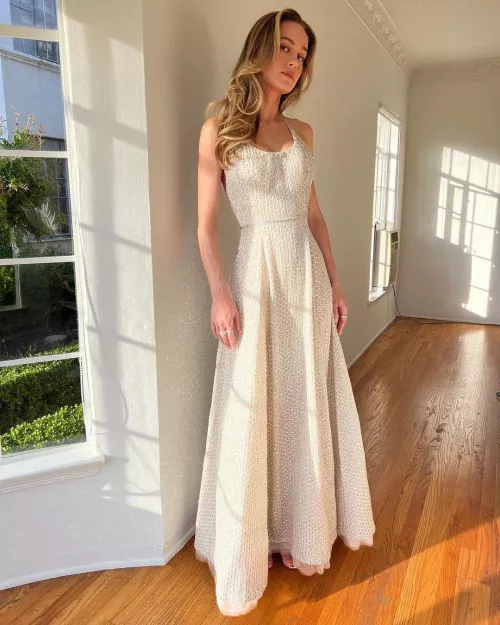 Brie Larson by temp_bike