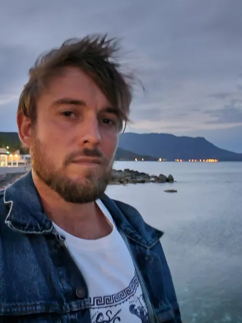 By the sea by LongJohnDeacon