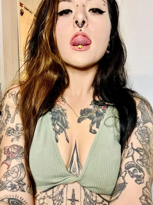 Can I send you my sexy pics like this when I'm bored? by pretty_littlebarbie