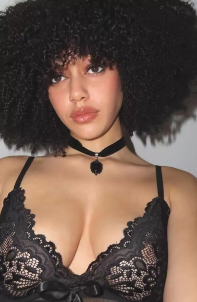 can I still make that D hard even if Im not in nude posted by Samiraxoxodarky