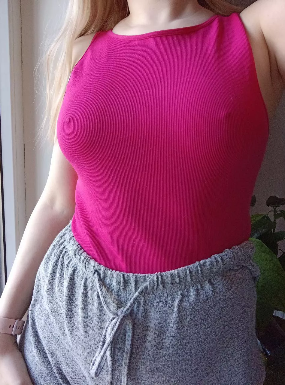 Definitely don’t need a bra for chillin at home posted by pixiiie_chloe