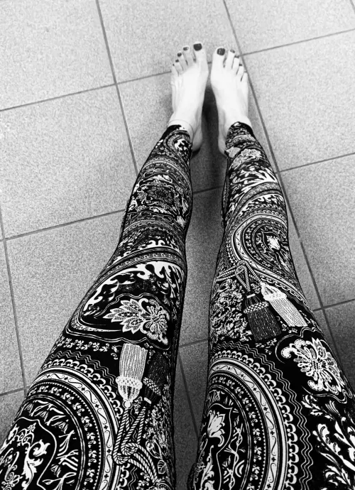 Goddess' feet by MyGoddessG