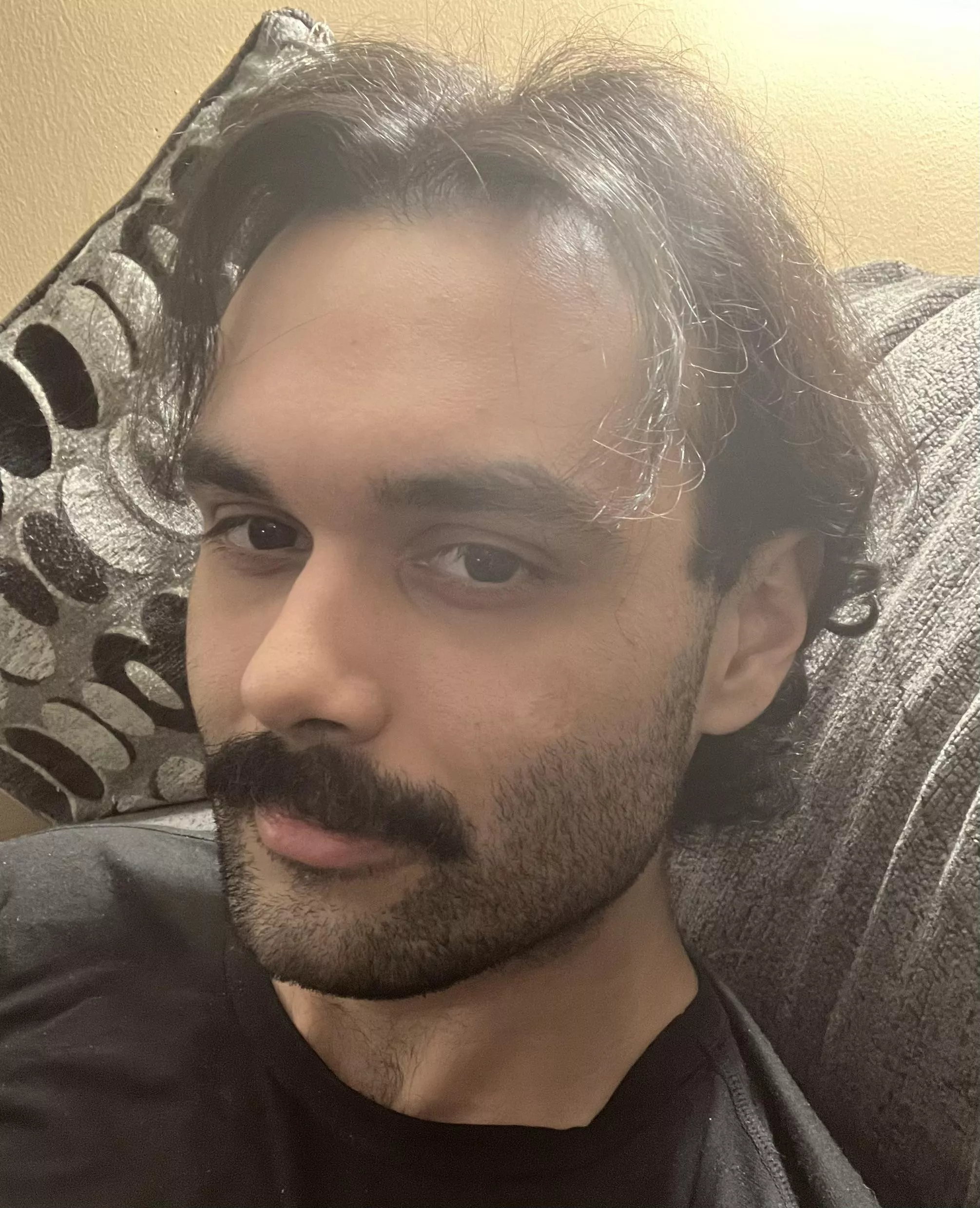 Hello gentlemen! I just felt like showing some face. posted by Brother_ip