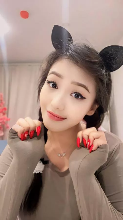 I'll be your sluttiest Mickey Mouse posted by PrettyHotAmazing