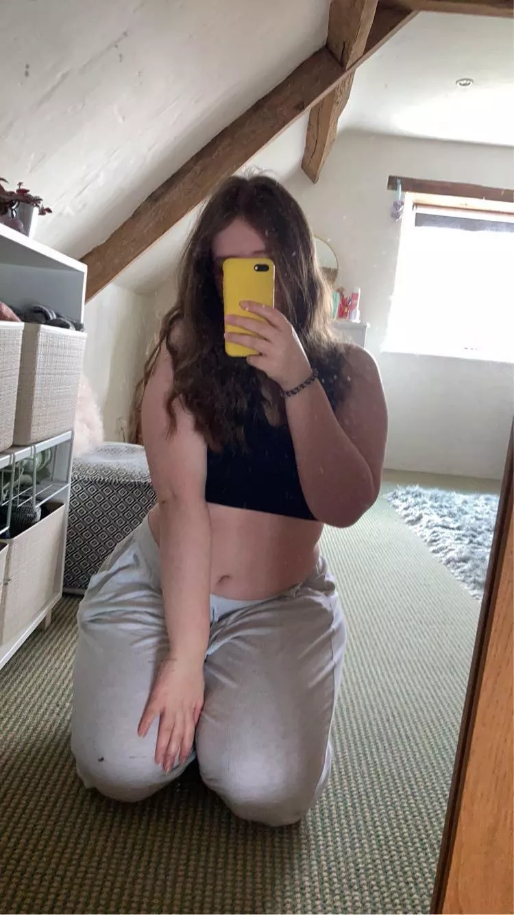 I’m a girl and this is my iPhone posted by Brianna1183