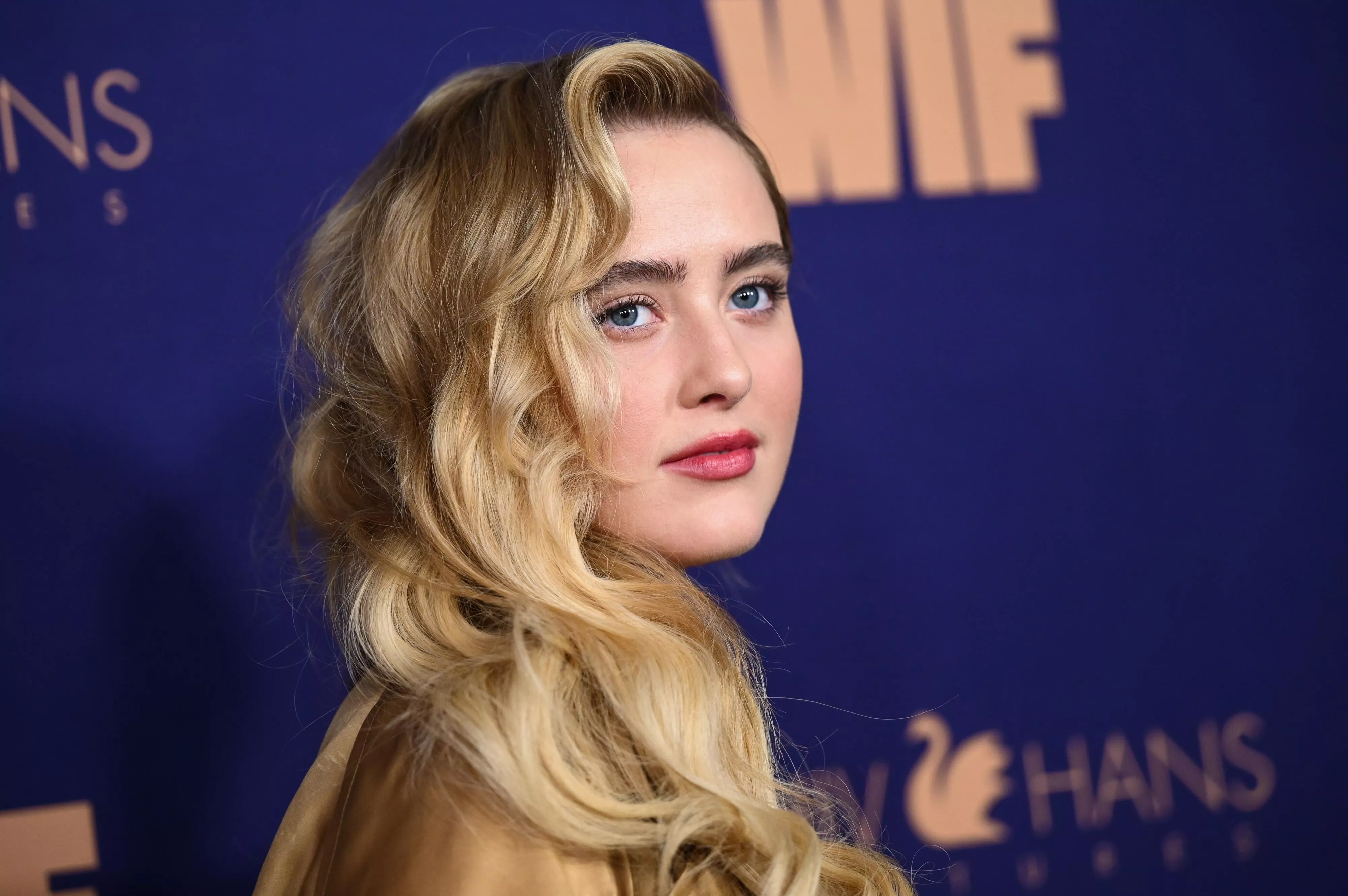 Kathryn Newton posted by ViRuZ17k